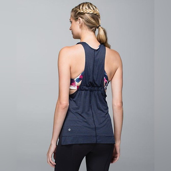 Lululemon Stash It Tank Inky Floral‎ Ghost Inkwell Bumble Berry Size 6 - Picture 2 of 16